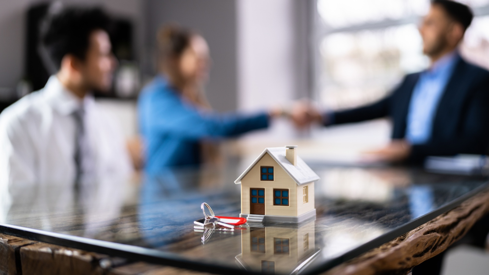 Real Estate Success: The Power of Lawyers and Mortgage Brokers in Investment Ventures